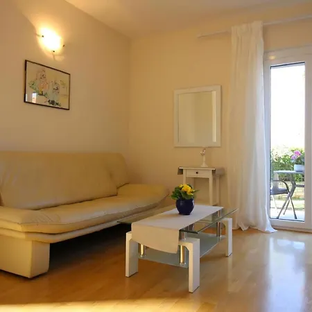 Apartmán Paradiso 1 Mit Pool