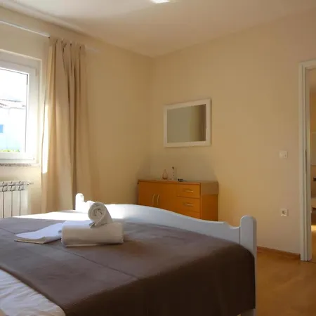 Apartment Paradiso 1 Mit Pool