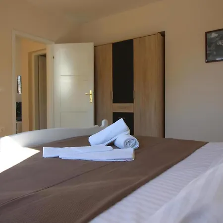Paradiso 1 Mit Pool Apartment *